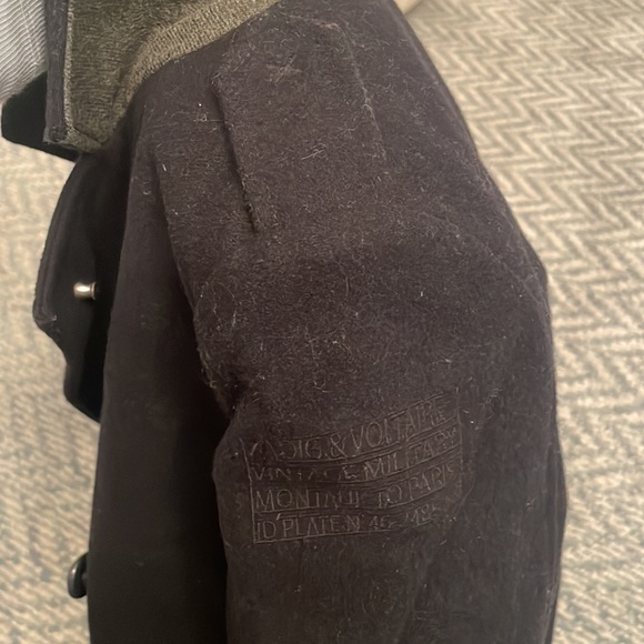 ZADIG & VOLTAIRE Size 6 Boys Wool Pea Coat. Double breasted with lapel pin. - Picture 8 of 8